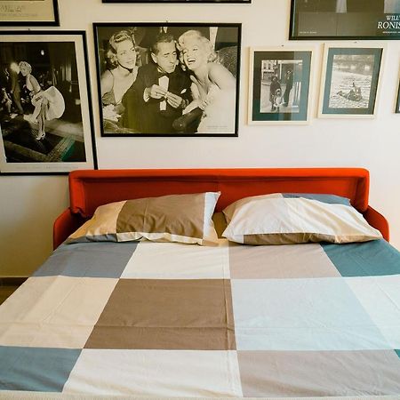 Hollywood Apartment Near Station With Parking Bari Extérieur photo