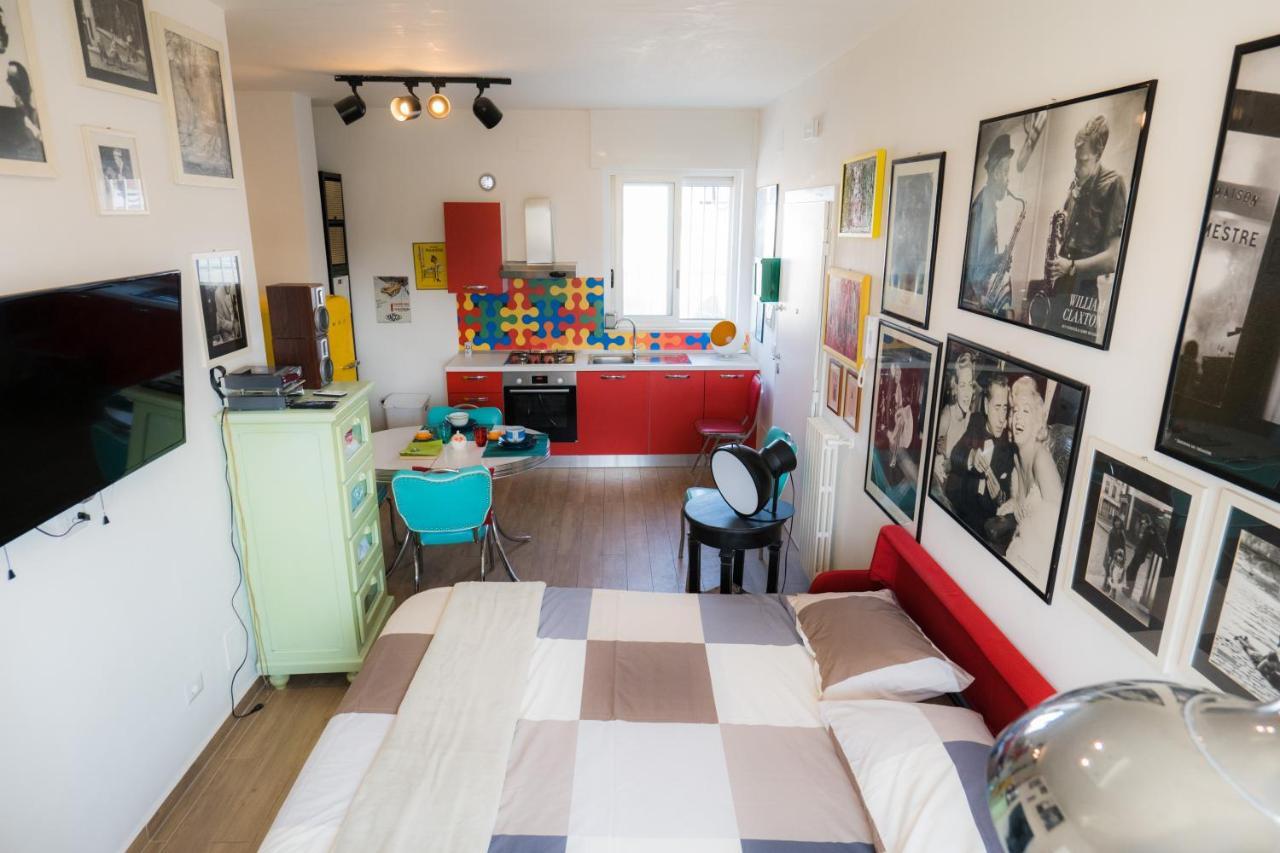 Hollywood Apartment Near Station With Parking Bari Extérieur photo