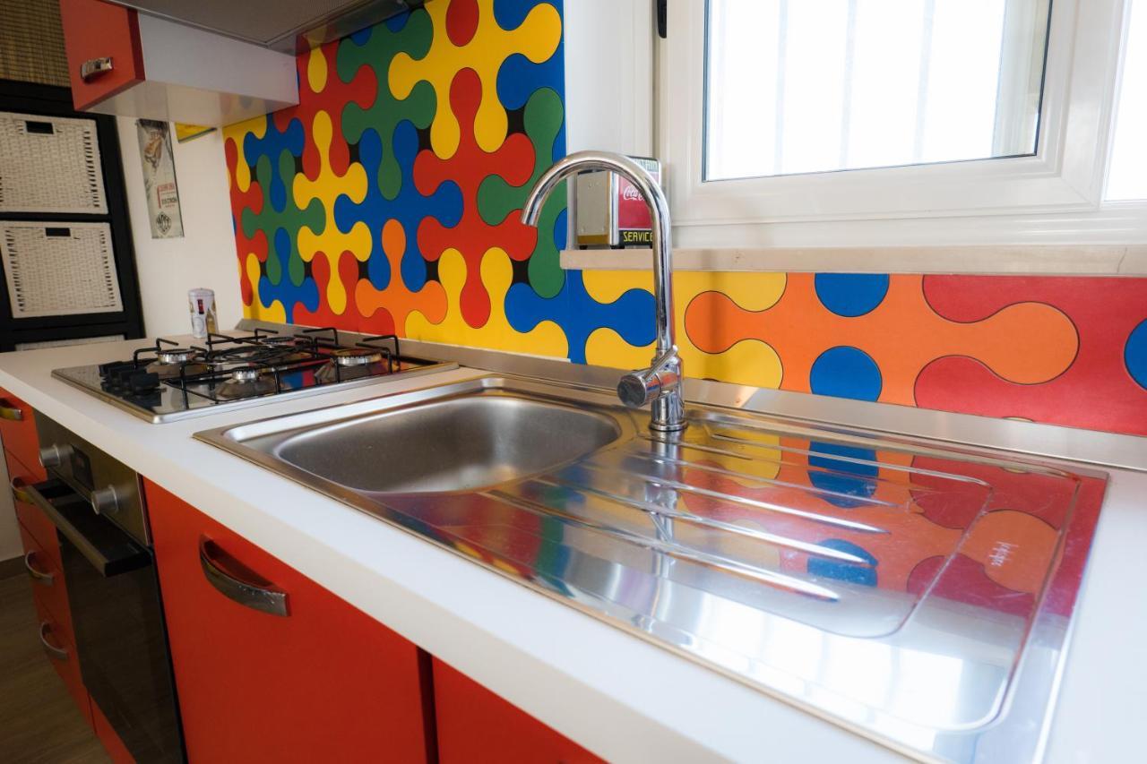Hollywood Apartment Near Station With Parking Bari Extérieur photo
